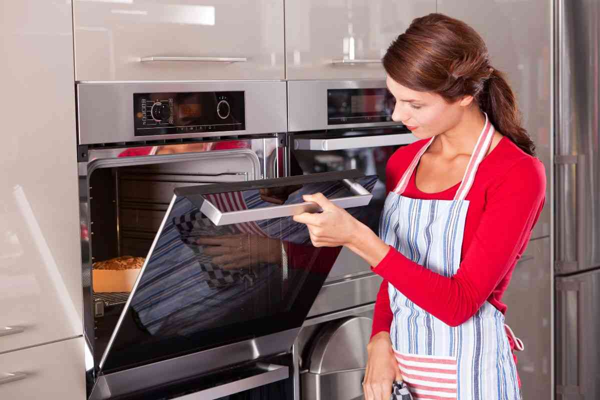 Raffreddare il forno: sportello aperto o chiuso?