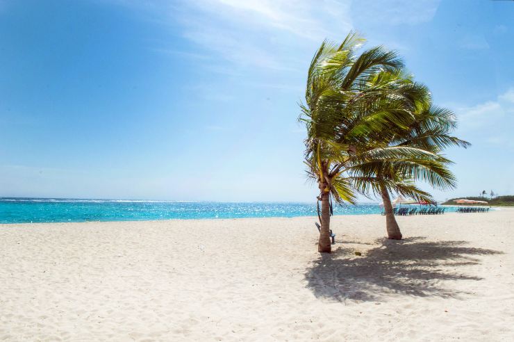 Spiagge per nudisti, le regole da rispettare