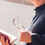 5 consigli del prete influencer
