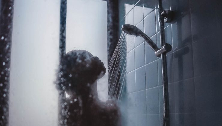 In una settimana quante volte fai la doccia? Dovresti assolutamente sapere questo  --- (Fonte immagine: https://www.turiweb.it/wp-content/uploads/2023/10/fare-doccia-01102023-turiweb.it_.jpg)