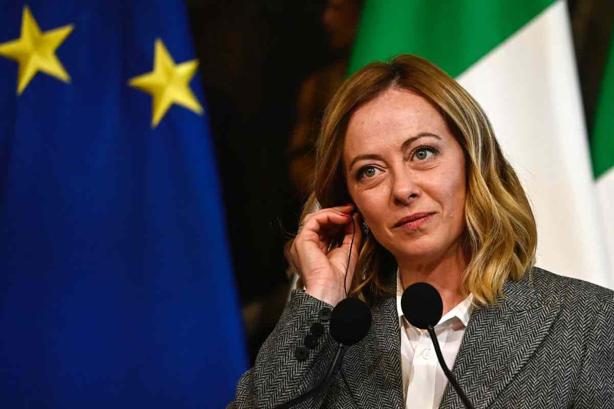 Giorgia Meloni, il suo nuovo look stupisce: ora tutte la copiano