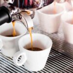Caffè caldo in estate: solo in questi momenti della giornata